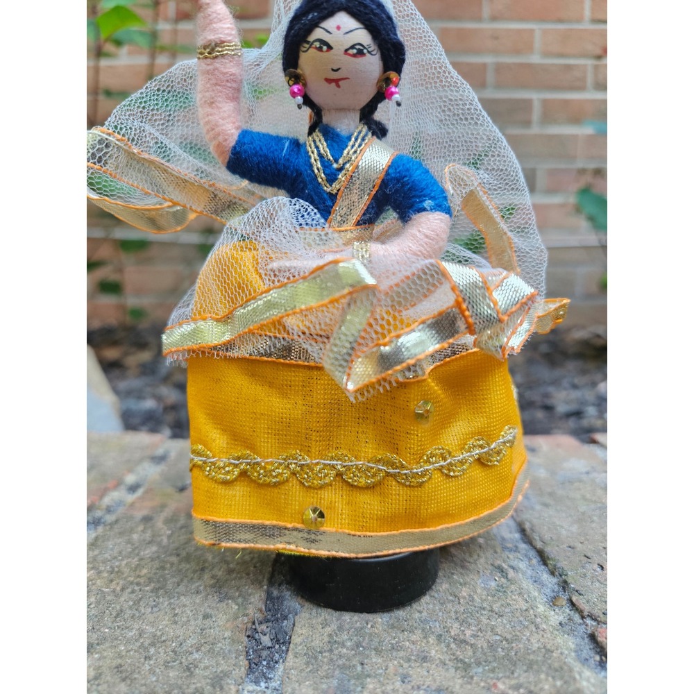 Vintage Handmade Indian Folk Art Manupuri Dancer Doll 6" - Picture 5 of 13